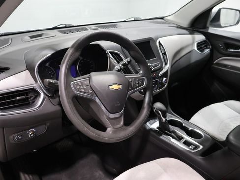 Used 2022 Chevrolet Equinox LT w/ LPO, Floor Liner Package image 15