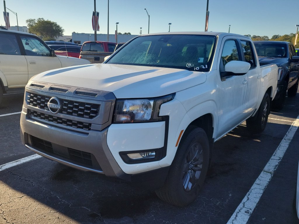 Used 2025 Nissan Frontier SV w/ SV Convenience Package RWD image 3
