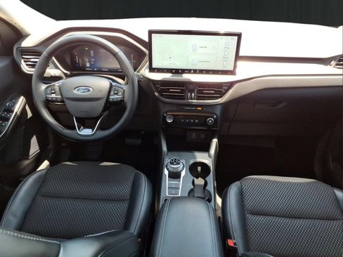 Used 2024 Ford Escape SE FWD image 20