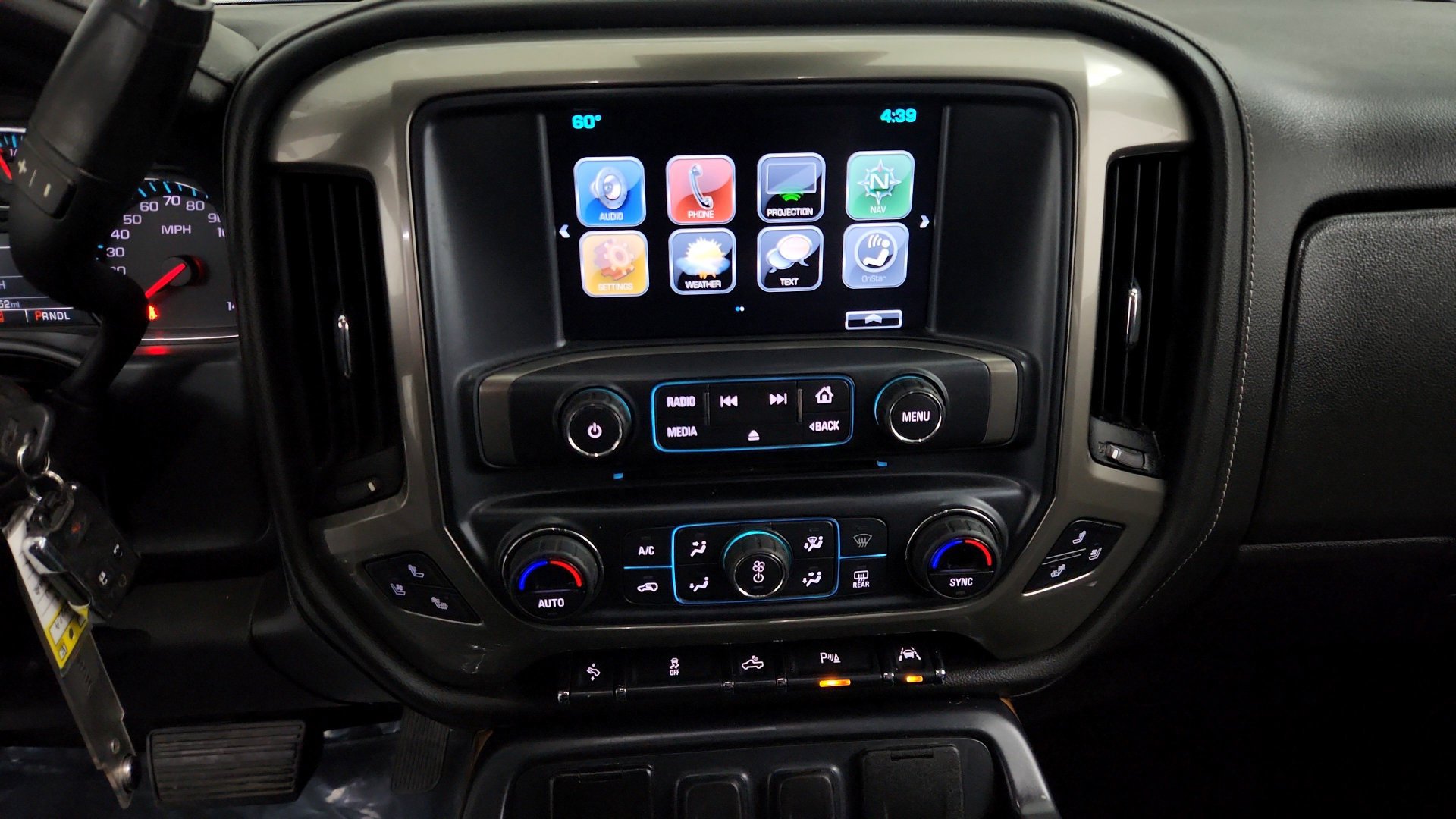 Used 2018 Chevrolet Silverado 1500 High Country AWD/4WD image 21