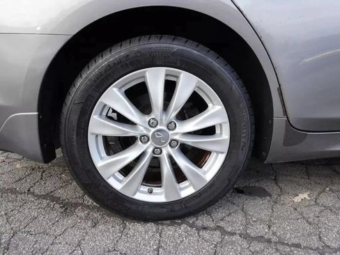 Used 2011 INFINITI M37 w/ Premium Pkg RWD image 15