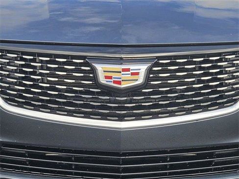 Used 2021 Cadillac CT4 Luxury w/ Cold Weather Package image 9