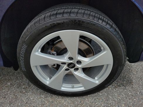 Used 2025 Audi Q5 Premium Plus w/ Premium Plus AWD/4WD image 34