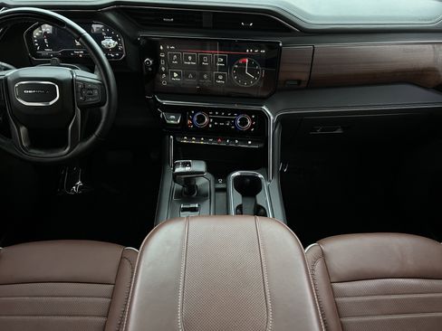 Used 2024 GMC Sierra 1500 Denali Ultimate image 32