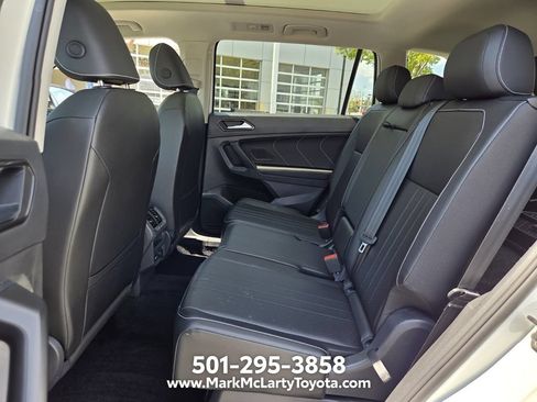 Used 2023 Volkswagen Tiguan SE w/ Panoramic Sunroof Package FWD image 14