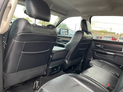 Used 2017 RAM 1500 Laramie image 27
