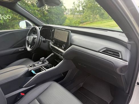 Used 2024 Lexus TX 350 AWD w/ Captains Chair Package image 26