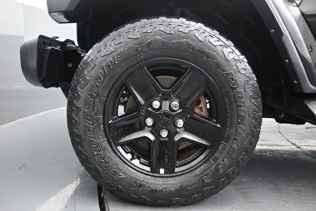 Used 2021 Jeep Gladiator Sport AWD/4WD image 10