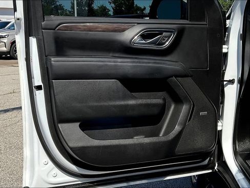 Used 2022 Chevrolet Tahoe LT AWD/4WD image 19