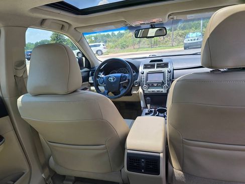 Used 2012 Toyota Camry XLE w/ Leather Pkg FWD image 22
