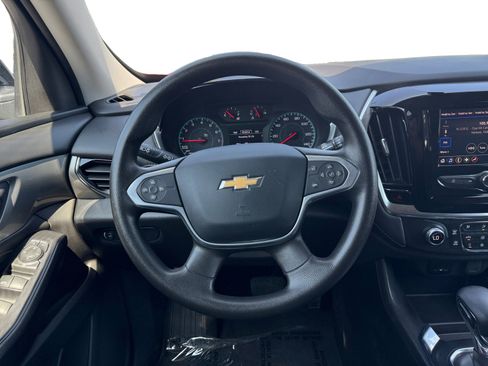 Used 2021 Chevrolet Traverse LS FWD image 12