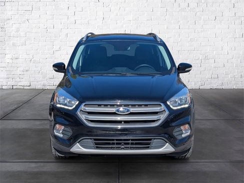 Used 2017 Ford Escape Titanium image 3