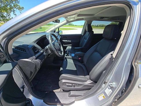 Used 2025 Honda Odyssey EX-L image 10