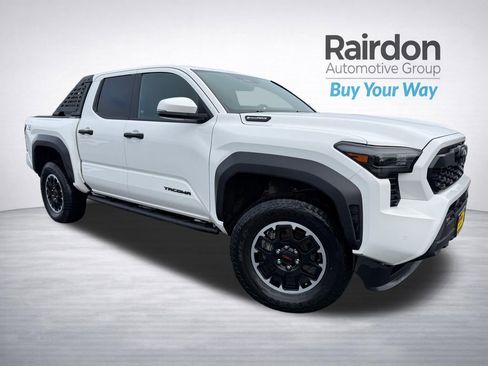 Used 2024 Toyota Tacoma TRD Off-Road w/ TRD Off Road Upgrade Package image 1