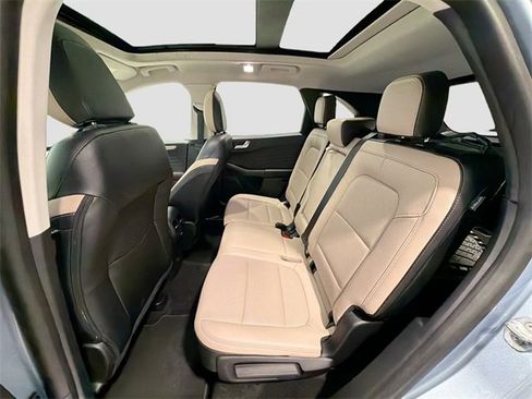 Used 2022 Ford Escape SEL image 21