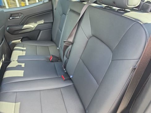 Used 2024 Chevrolet Colorado LT w/ LT Convenience Package III RWD image 26