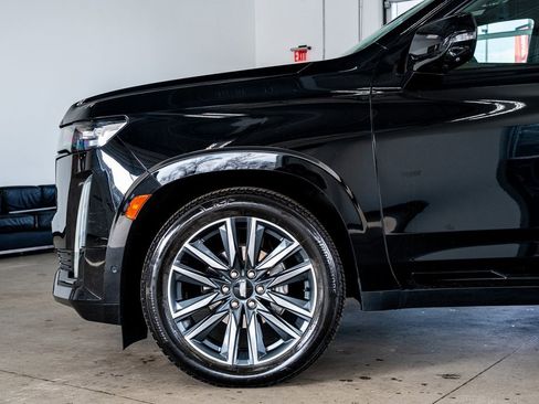 Used 2021 Cadillac Escalade Sport w/ Driver Assist Tech Package image 9