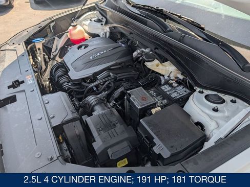 Used 2023 Hyundai Santa Fe SEL w/ Cargo Package image 35