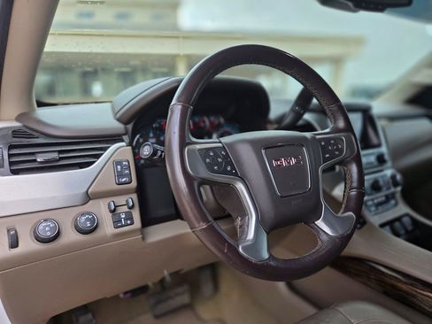 Used 2018 GMC Yukon SLT w/ Open Road Package AWD/4WD image 17