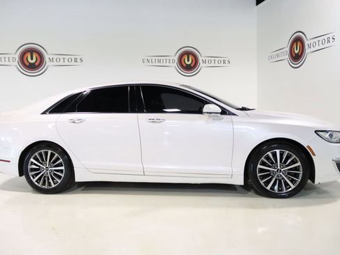 Used 2017 Lincoln MKZ Select w/ Climate Package image 5