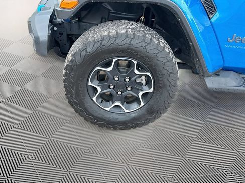 Used 2023 Jeep Wrangler Unlimited Rubicon 4xe w/ Cold Weather Group AWD/4WD image 35