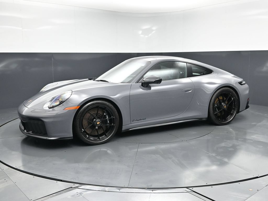 Certified 2026 Porsche 911 Carrera 4 GTS AWD/4WD image 1