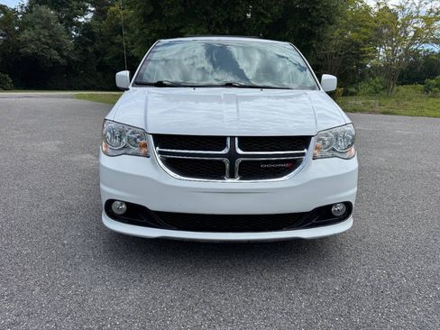 Used 2019 Dodge Grand Caravan SXT w/ Mopar Premium Addition Group FWD image 26