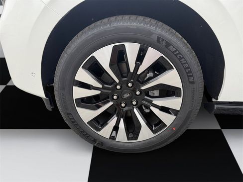 New 2025 Ford Expedition Max Platinum w/ Platinum Ultimate Package image 14