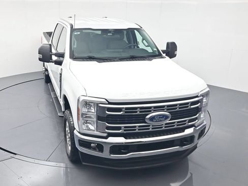 Used 2025 Ford F350 XLT AWD/4WD image 40