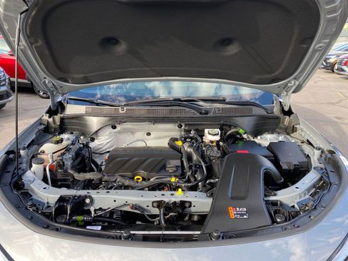 Used 2025 Buick Envista Sport Touring image 32