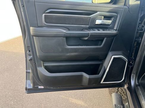 Used 2022 RAM 2500 Laramie w/ Night Edition image 12