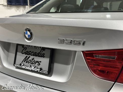 Used 2009 BMW 335i xDrive Sedan image 38