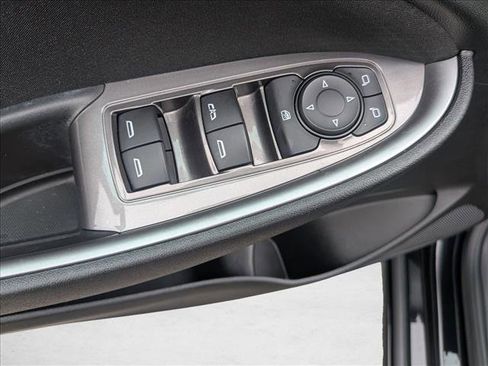 Used 2023 Chevrolet Malibu LT image 8