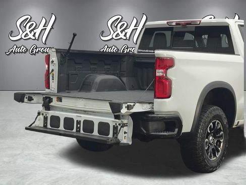 Used 2022 Chevrolet Silverado 1500 ZR2 w/ Technology Package AWD/4WD image 29