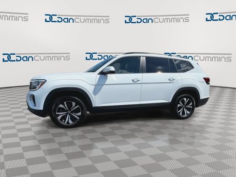 Used 2024 Volkswagen Atlas SE AWD/4WD image 5