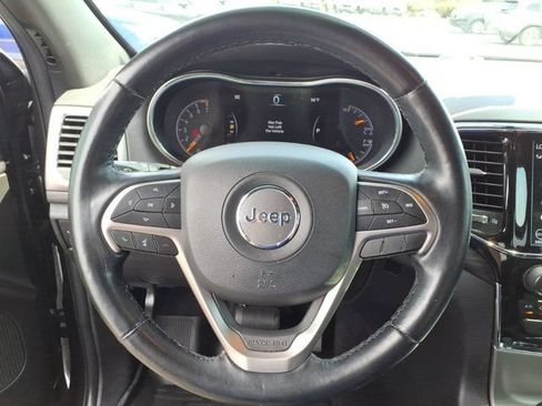Used 2021 Jeep Grand Cherokee Laredo X AWD/4WD image 20