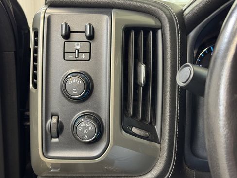 Used 2019 Chevrolet Silverado 2500 High Country w/ Duramax Plus Package image 29