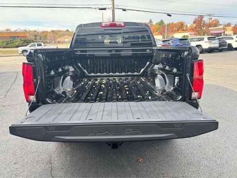 Used 2023 Chevrolet Colorado Z71 w/ Advanced Trailering Package image 8