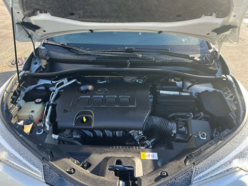 Used 2019 Toyota C-HR XLE image 26