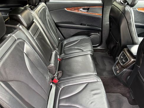 Used 2016 Lincoln MKX Reserve w/ Technology Package image 24