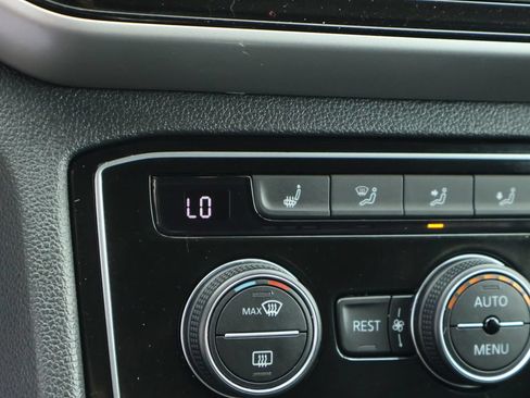 Used 2022 Volkswagen Atlas SE AWD/4WD image 44
