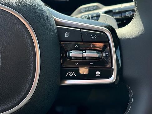 New 2025 Kia Sorento EX image 15