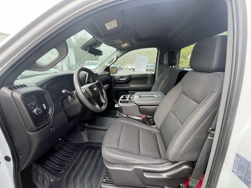 Used 2025 Chevrolet Silverado 1500 W/T image 9