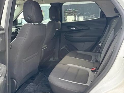 Used 2023 Chevrolet TrailBlazer LT FWD image 6