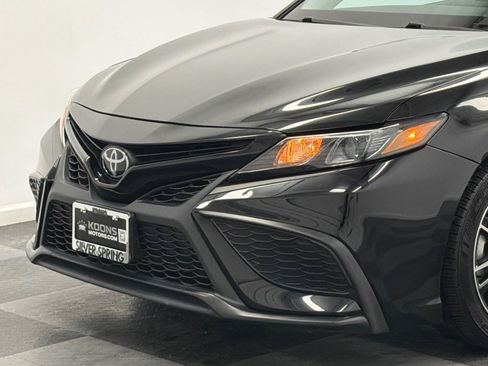 Used 2024 Toyota Camry SE image 2