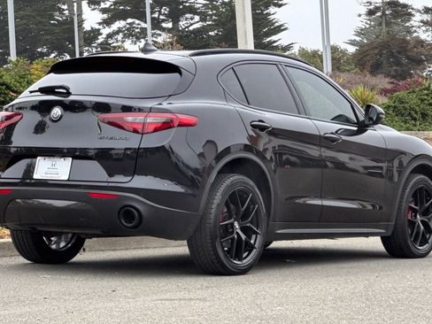 Used 2019 Alfa Romeo Stelvio Ti Sport w/ Quick Order Package 22S Sport AWD/4WD image 8
