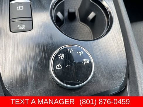 Used 2025 Nissan Rogue SV AWD/4WD image 22
