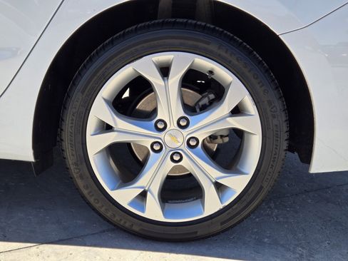 Used 2016 Chevrolet Cruze Premier image 5