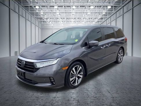 Used 2021 Honda Odyssey Touring image 1