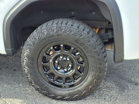 Used 2023 GMC Sierra 1500 AT4X w/ AT4X AEV Edition image 22